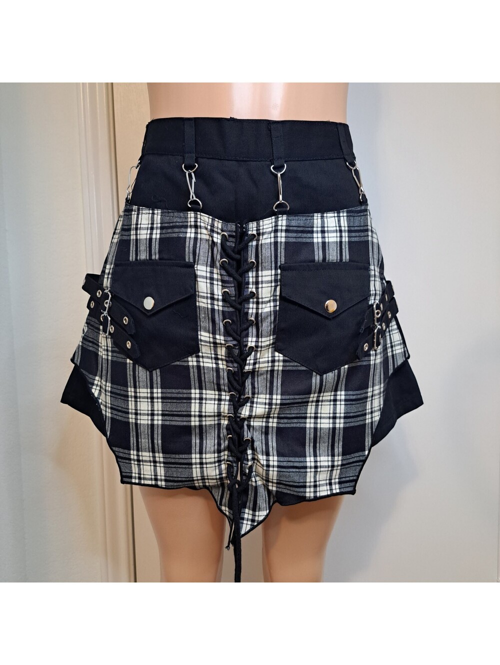 Dead Threads Black And White Tartan Plaid Asymmetrical Hem Goth Skirt Pocket Tie